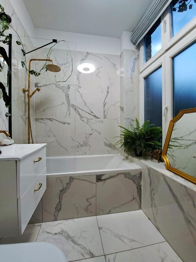 Bohema Apartement With Private Parking Torun Exterior photo